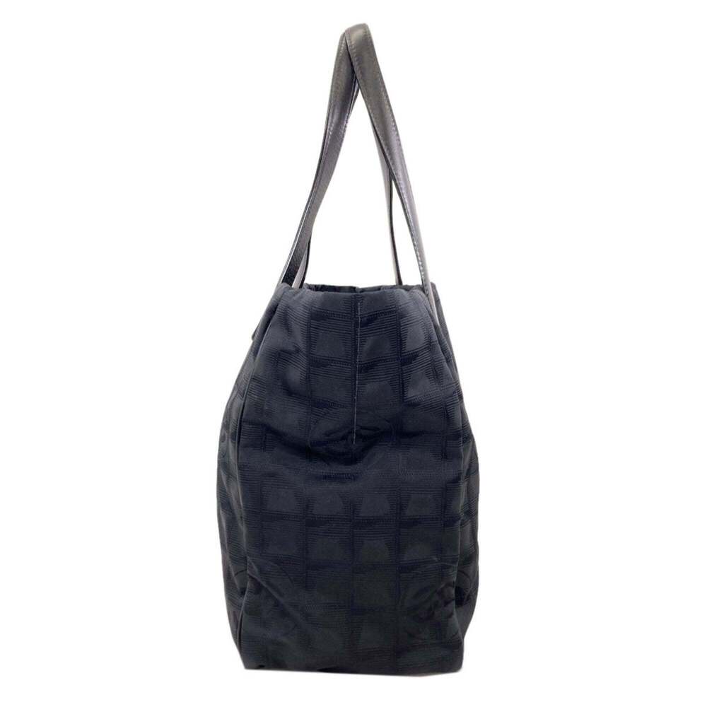CHANEL Black Tote Bag - Picture 3 of 16